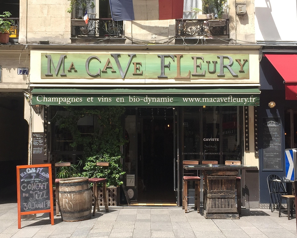 Photos: a Tiny American Food Store in Paris With Wall-to-Wall Snacks